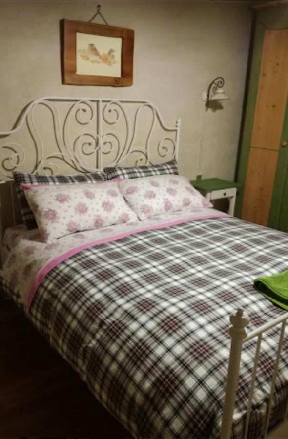 Agriturismo Il Posto Delle Fragole San Giovanni Bianco Eksteriør billede
