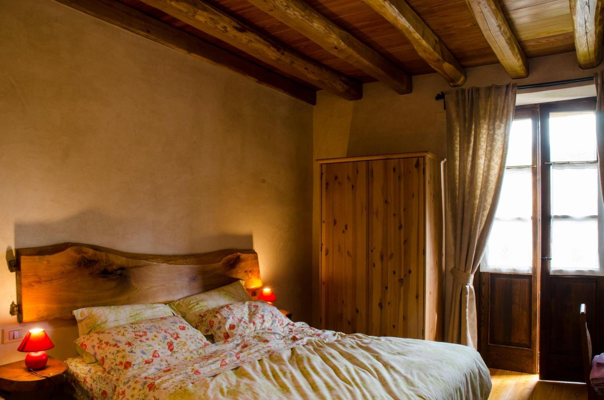 Agriturismo Il Posto Delle Fragole San Giovanni Bianco Eksteriør billede