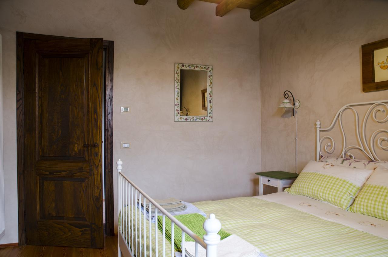 Agriturismo Il Posto Delle Fragole San Giovanni Bianco Eksteriør billede