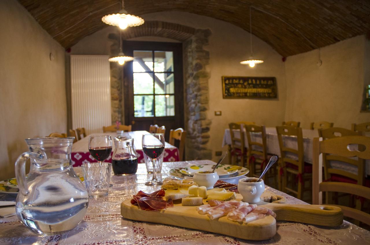 Agriturismo Il Posto Delle Fragole San Giovanni Bianco Eksteriør billede